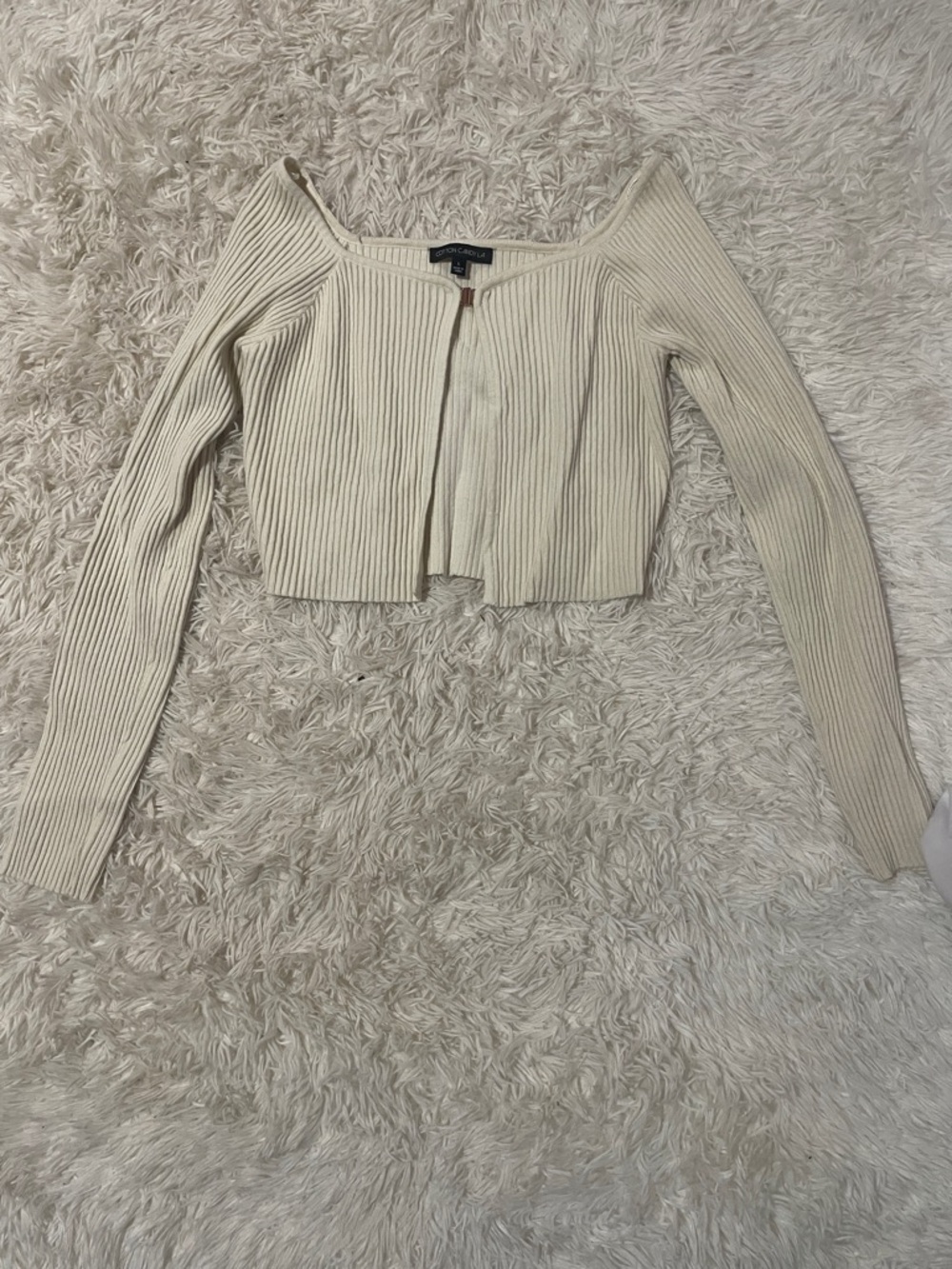 Ribbed Off-Shoulder Cropped Cardigan